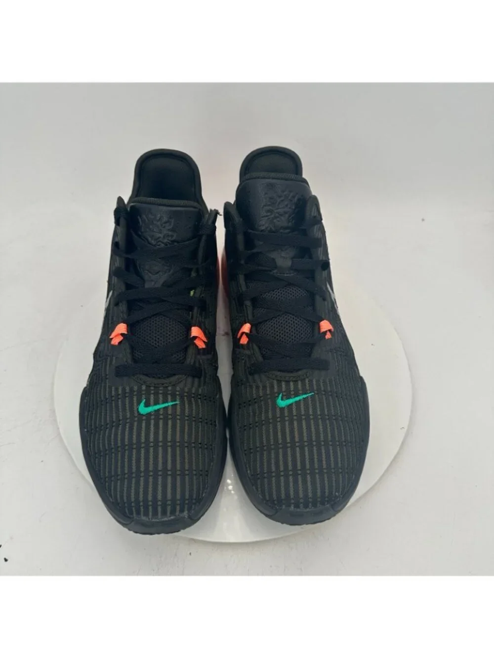 Nike Lebron Witness 6 Men Size 12 CZ4052-001 Black Sequoia Silver Training Shoes